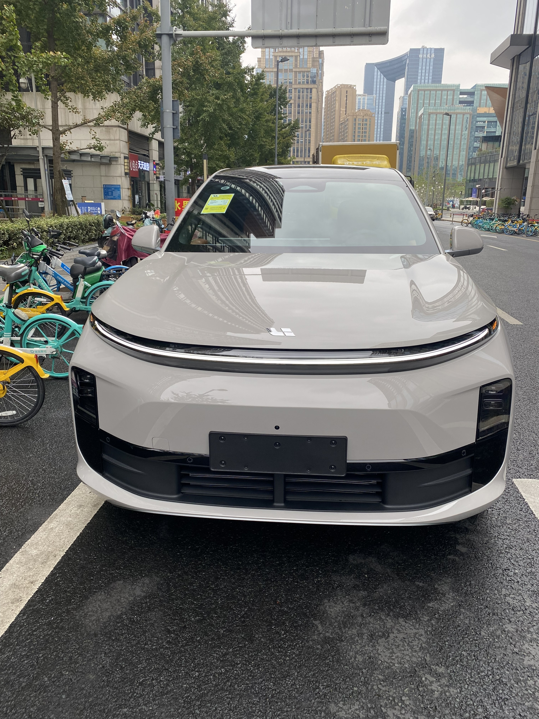 galaxy银河官网 MEGA 高压纯电 MPV